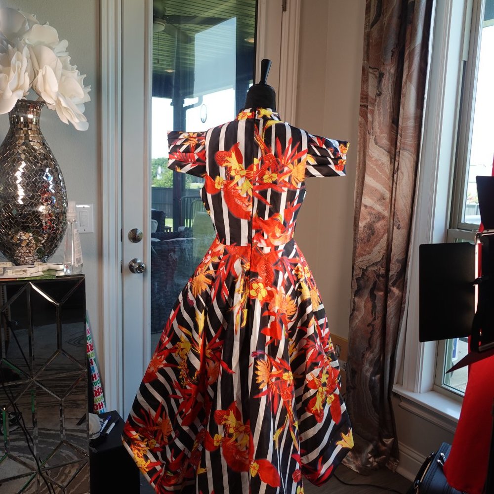 Hi-Low Dress - Picture 3 of 4